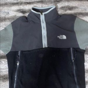 north face sweater